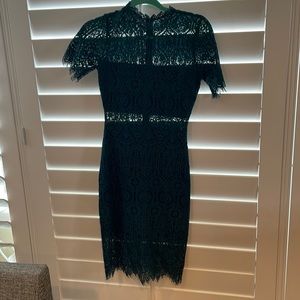 Green lace lulus dress